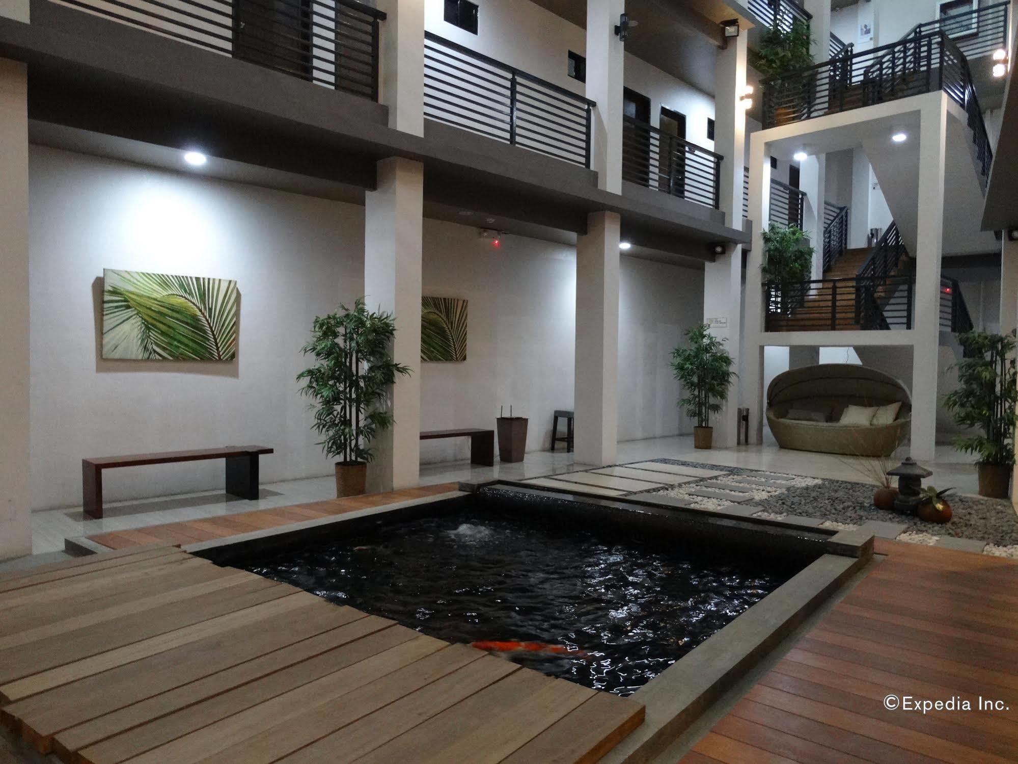 Urban Living Zen Hotel Davao City Extérieur photo