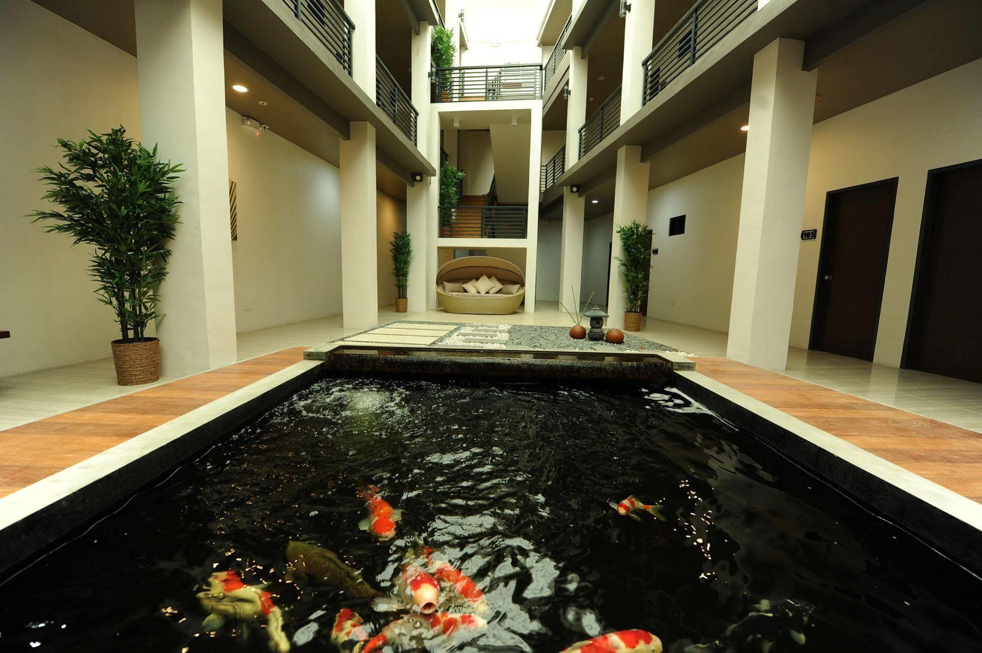 Urban Living Zen Hotel Davao City Extérieur photo