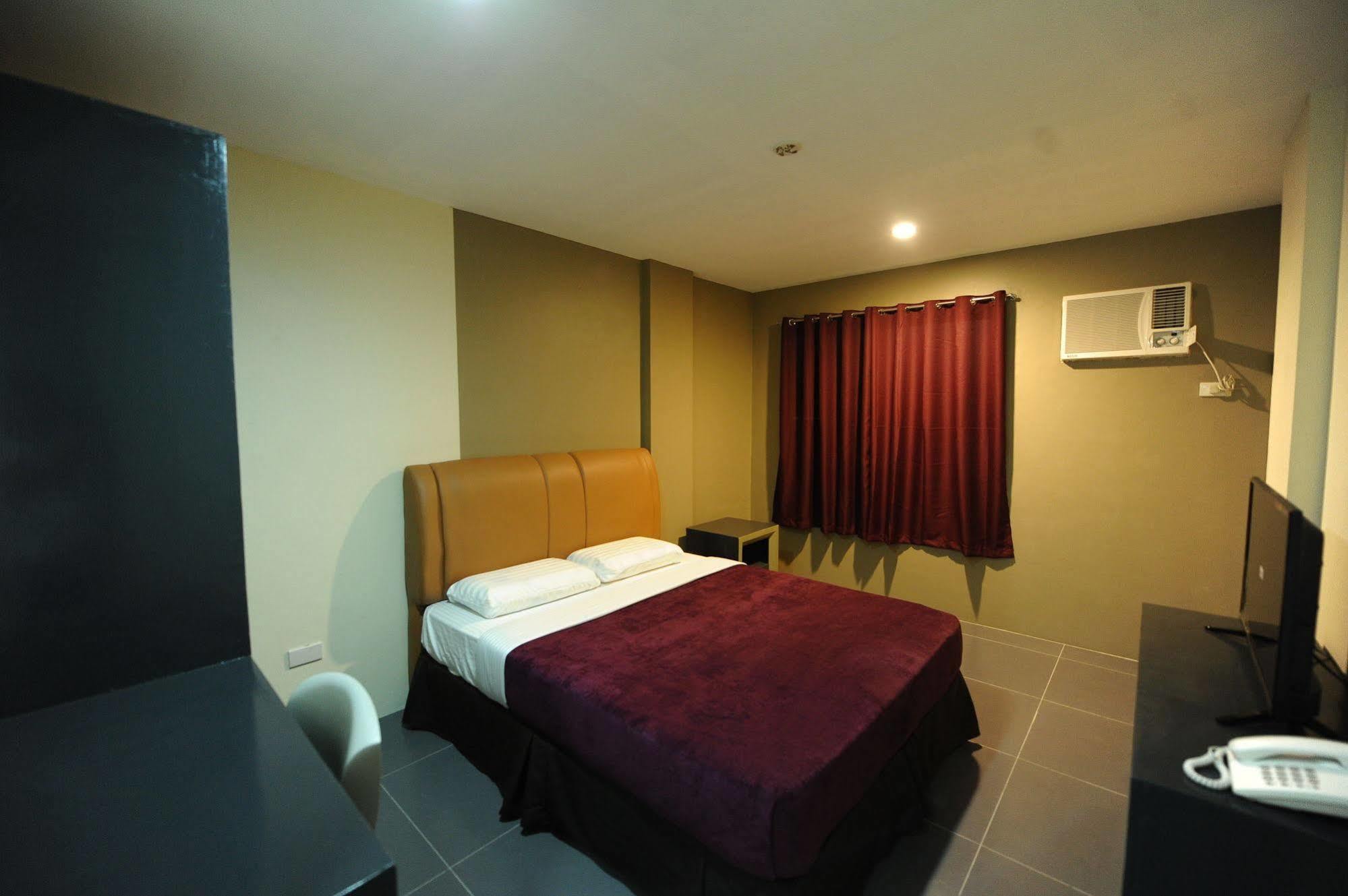 Urban Living Zen Hotel Davao City Extérieur photo